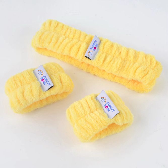 Glow Prep Set Yellow Funny Skin headband and wrist band set